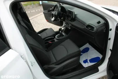 Car image 29