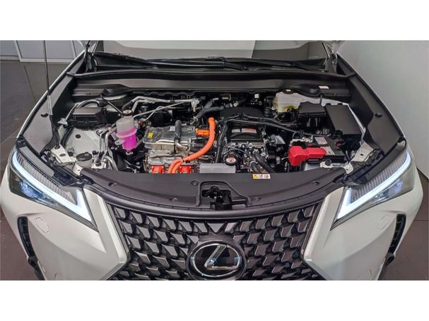 Lexus UX 300e 150 kW image number 9