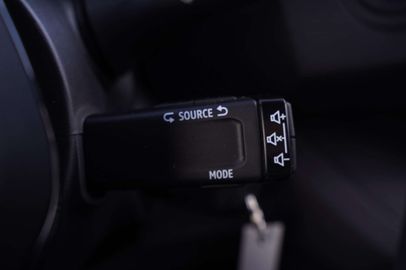 Car image 36