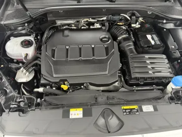 Car image 35