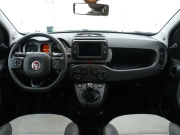 Car image 14