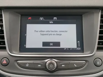 Car image 30