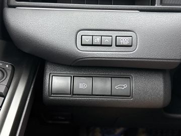 Car image 50