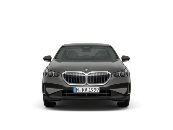 BMW 520i 135 kW image number 2