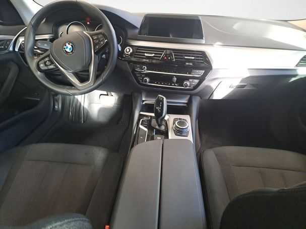 BMW 530d 195 kW image number 2