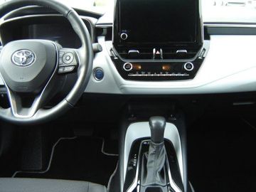 Car image 13