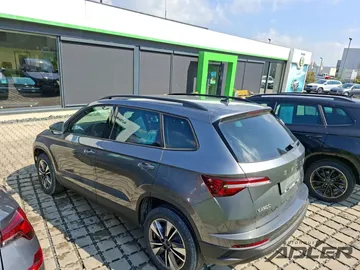 Car image 25