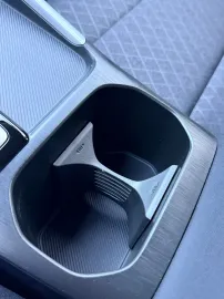 Car image 35