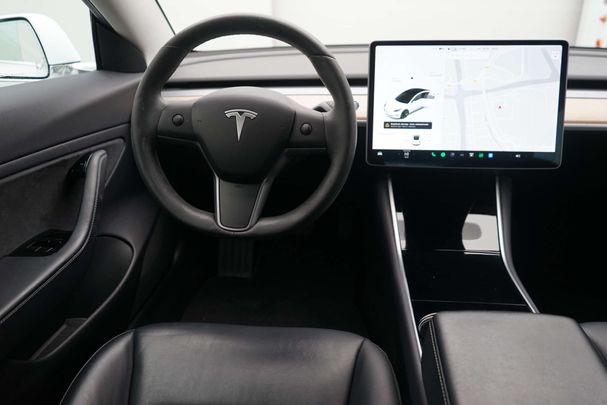 Tesla Model 3 60 Plus 225 kW image number 7