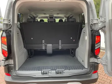 Car image 31