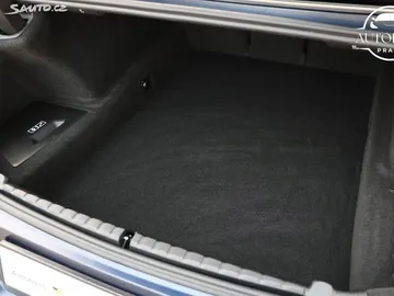 Car image 35