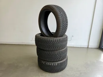 Car image 35