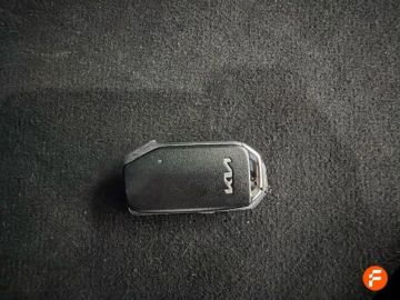 Car image 29