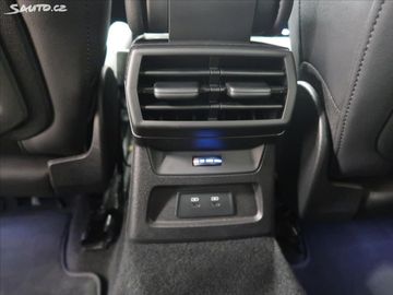 Car image 36