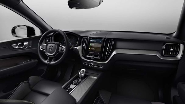 Volvo XC60 Plus Black Edition AWD T6 186 kW image number 4