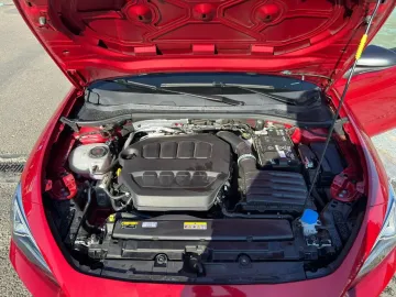 Car image 33