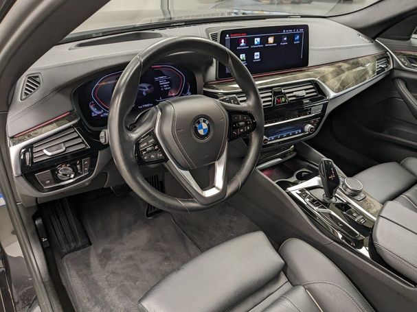 BMW 520d Touring 140 kW image number 11