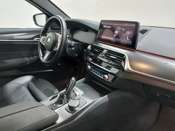 BMW 530d Touring xDrive 210 kW image number 5