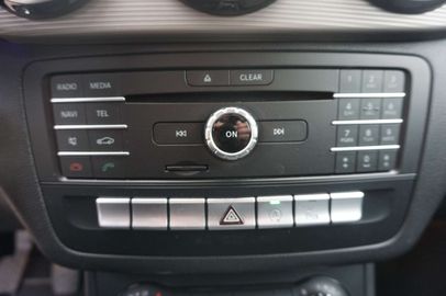 Car image 35