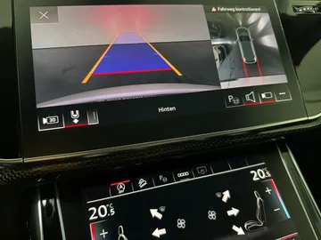 Car image 47