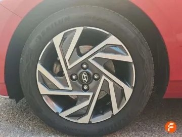 Car image 22