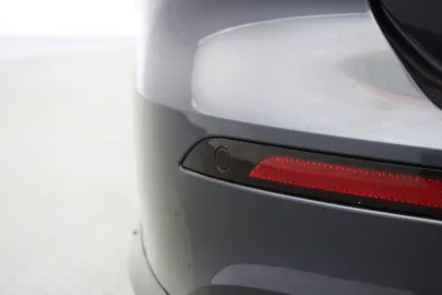 Car image 38