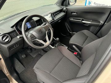 Car image 8