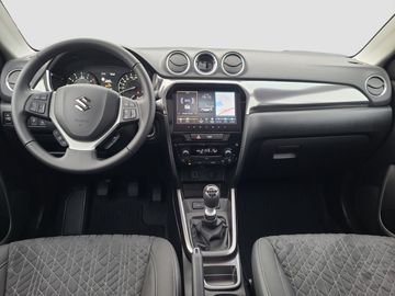 Car image 10