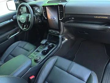 Car image 44