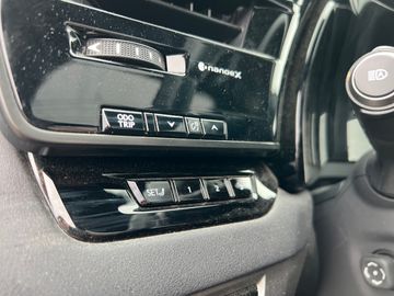 Car image 28