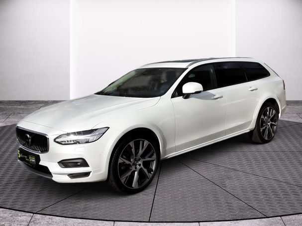 Volvo V90 Cross Country B5 AWD Geartronic Ultimate 173 kW image number 2