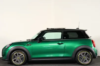 Car image 31