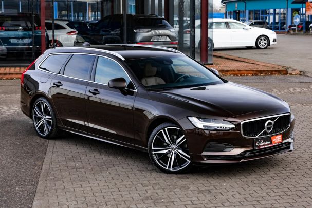 Volvo V90 D3 Geartronic Momentum 110 kW image number 6