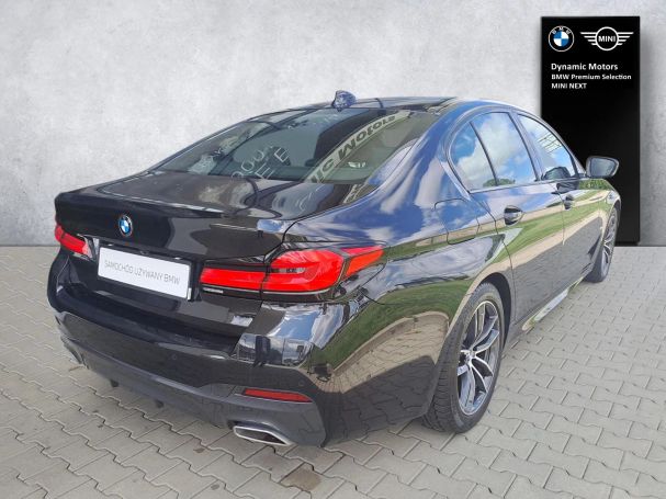 BMW 520i 135 kW image number 2