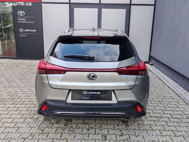 Lexus UX F Sport 135 kW image number 5