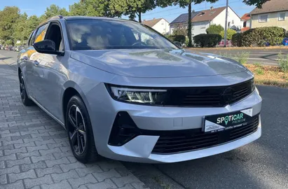 Car image 2