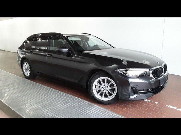 BMW 530i Touring 180 kW image number 2