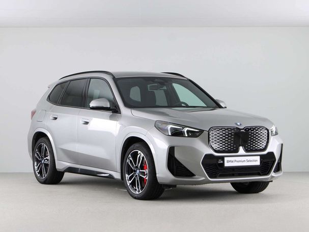 BMW iX1 eDrive20 M Sport Pro 150 kW image number 7