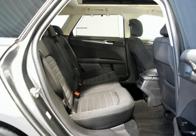 Car image 35