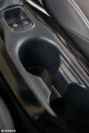 Car image 32