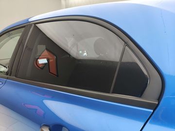 Car image 37