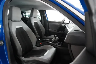 Car image 41