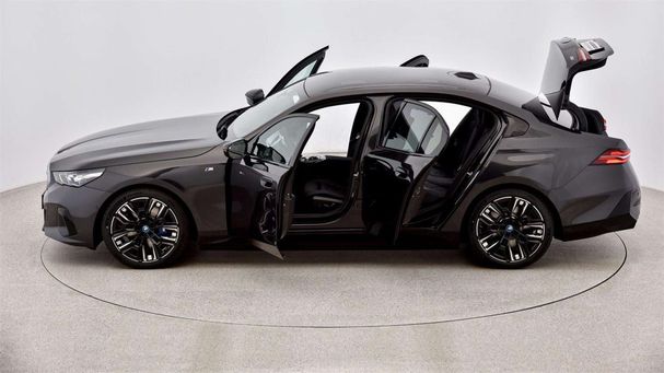 BMW i5 M60 xDrive 442 kW image number 23