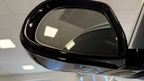 Car image 38