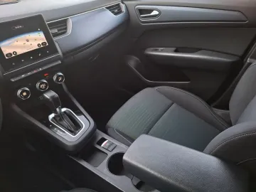 Car image 35