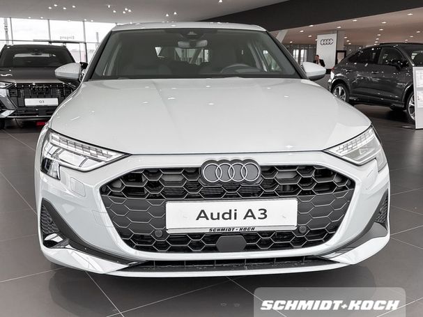 Audi A3 35 TFSI Sportback Advanced 110 kW image number 3