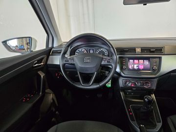 Car image 17