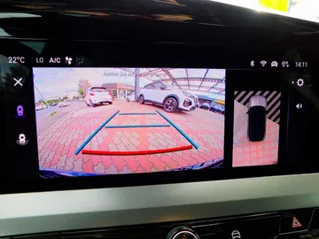 Car image 31