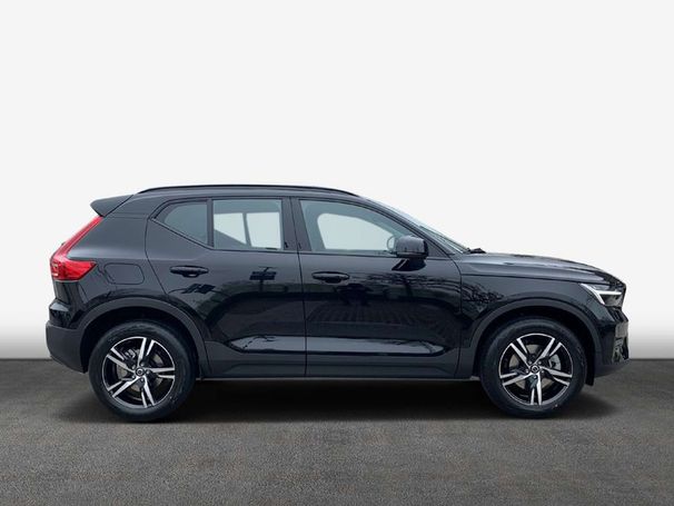 Volvo XC40 B3 Plus Dark DKG 120 kW image number 3