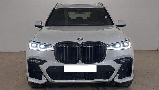 BMW X7 M50i xDrive 390 kW image number 4